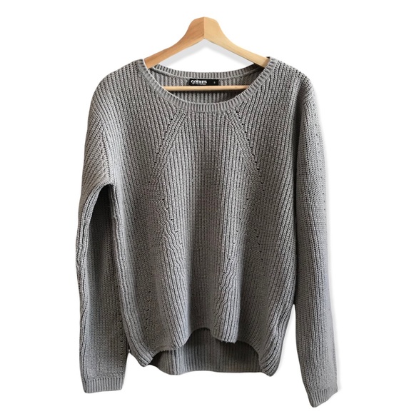 Colours Of The World Sweaters - Colours of the World - grey knit sweater - Women’s Small/Medium